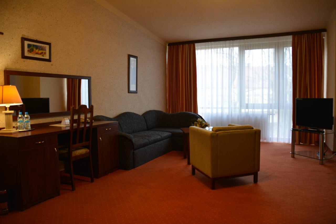 Hotel Starzynski Плоцьк Екстер'єр фото