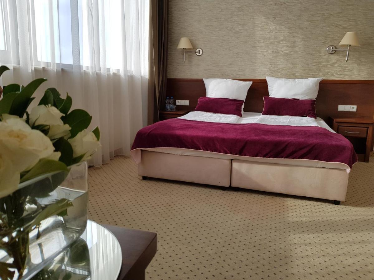Hotel Starzynski Плоцьк Екстер'єр фото